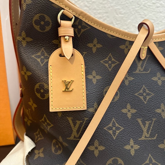 Louis Vuitton CarryAll PM - Picture 5 of 17